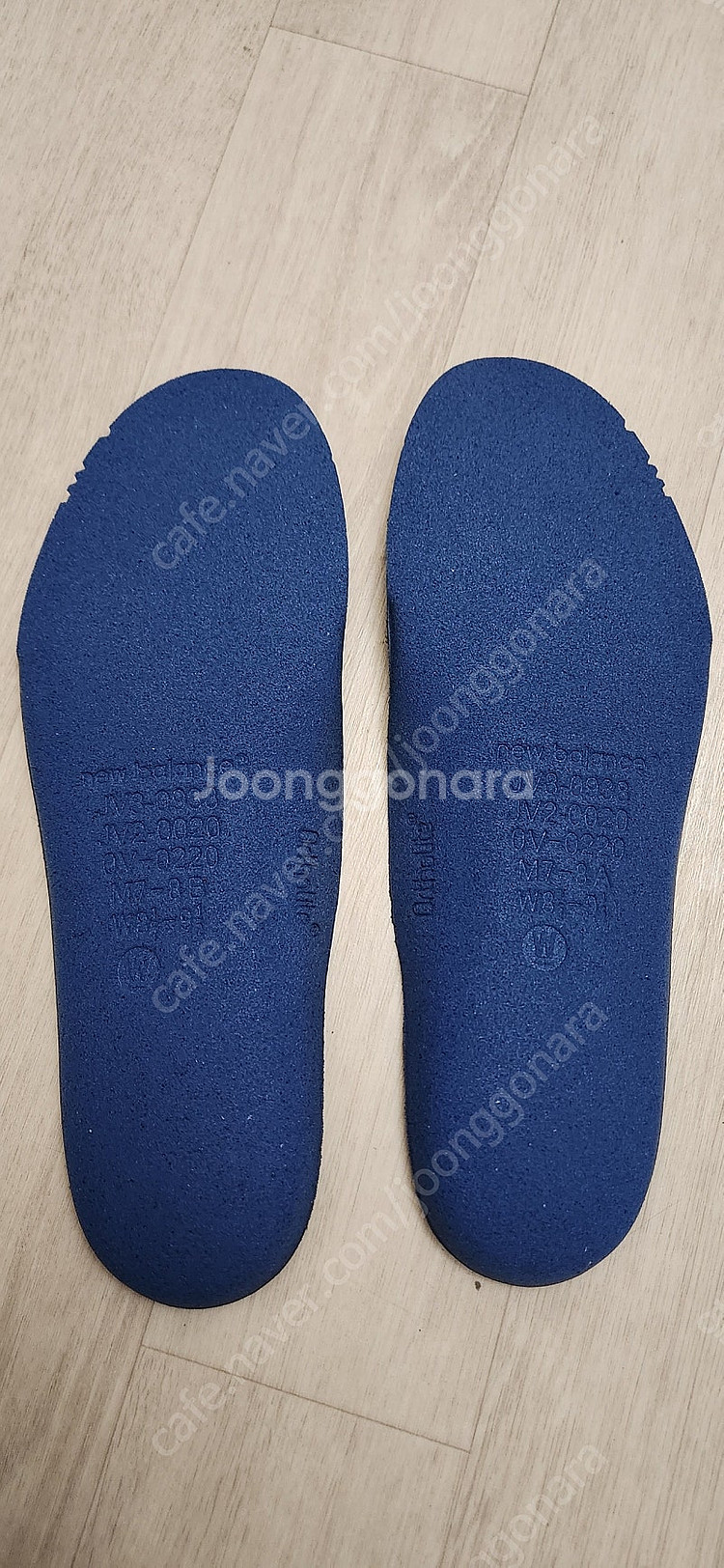 프레쉬폼 1080 v13 255mm 남자 발볼 와이드 ...--1