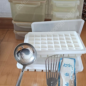 밀폐용기 9개 와 얼음틀 외 총 17종