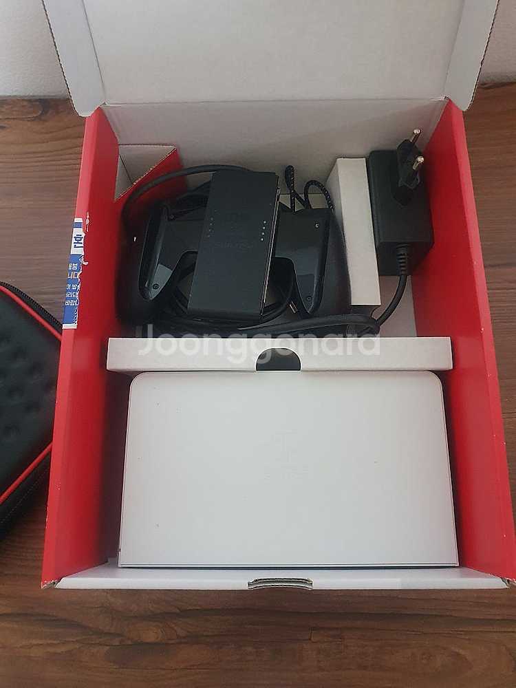 닌텐도 스위치 OLED 화이트 판매합니다.--2
