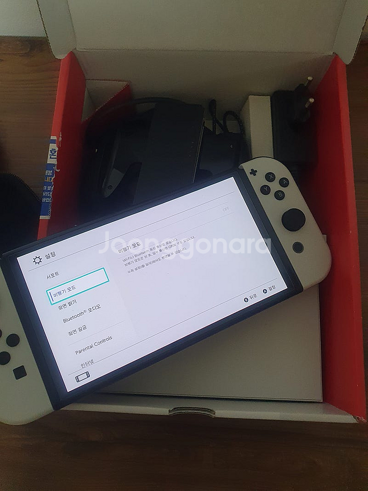 닌텐도 스위치 OLED 화이트 판매합니다.--3