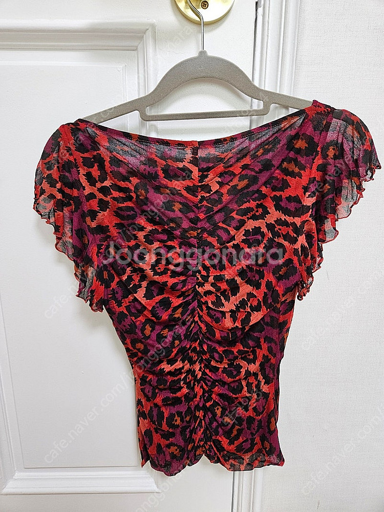 다이앤본퍼스텐버그 DVF 레오파드 셔링 탑--1