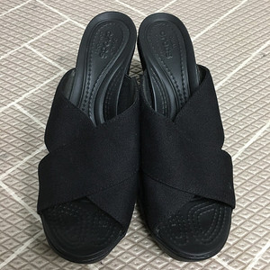 크록스 레이 웨지 슬리퍼 샌들 w7 240 / 랑방 마인 오브제 타임 럭키슈에뜨 산드로 마쥬 오르 시에 시스템