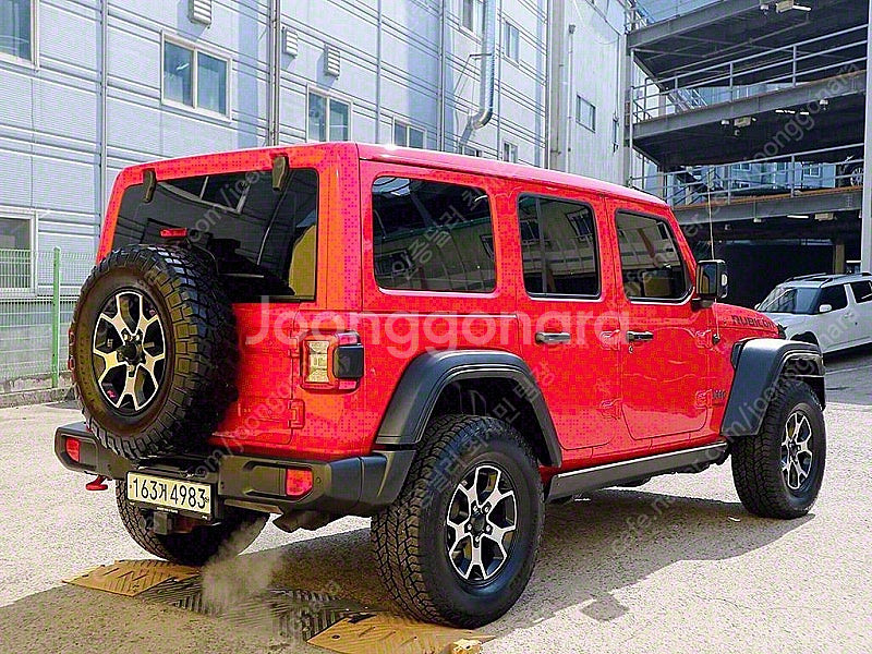 지프 랭글러 중고 랭글러 루비콘 중고 빨간색 2020년...--4
