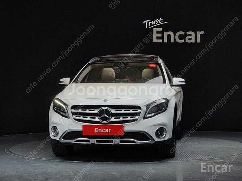 벤츠 GLA 중고 벤츠 GLA클래스 중고 2019년식 37,312km GLA220 수원중고차--2