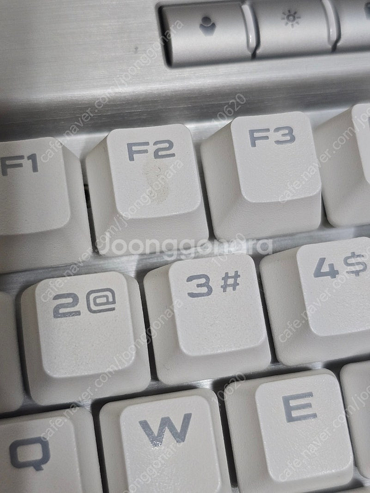 커세어 기계식 키보드 K70 RGB MK.2 SE (은...--2