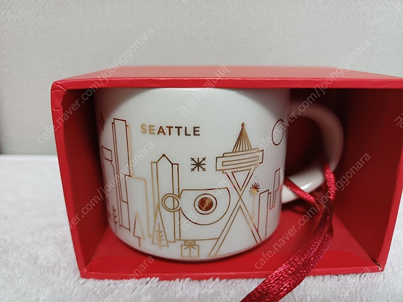 스타벅스 유아히어 홀리데이 레드케이스 오너먼트 59ml 미국 파이크 플레이스 마켓 시애틀 캘리포니아 로스앤젤레스 스... 이미지