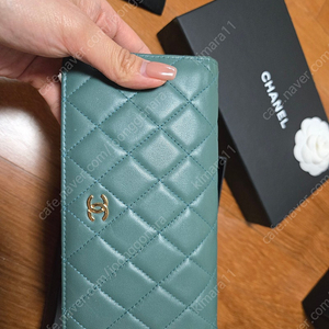 샤넬 민트색 장지갑