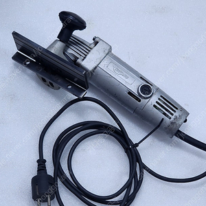 계양 면취기 (MBC-03), WELLZ용접기 (WWM 200LC), 마끼다 충전 그라인더(makita/ DGA 402), 계양 뿌레카(KH-42H), 서광 마그드릴(23미리 드릴