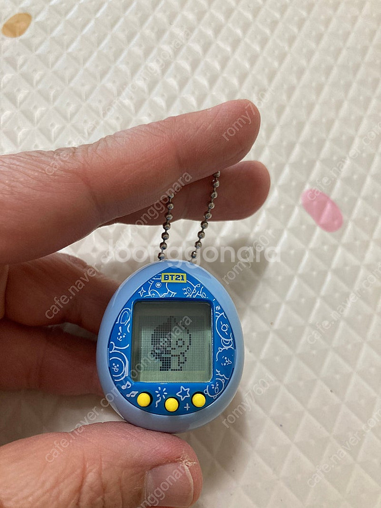 반다이 BT21 다마고치 게임기 새제품--0
