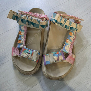 자라 ZARA 키즈 샌들 (33사이즈)