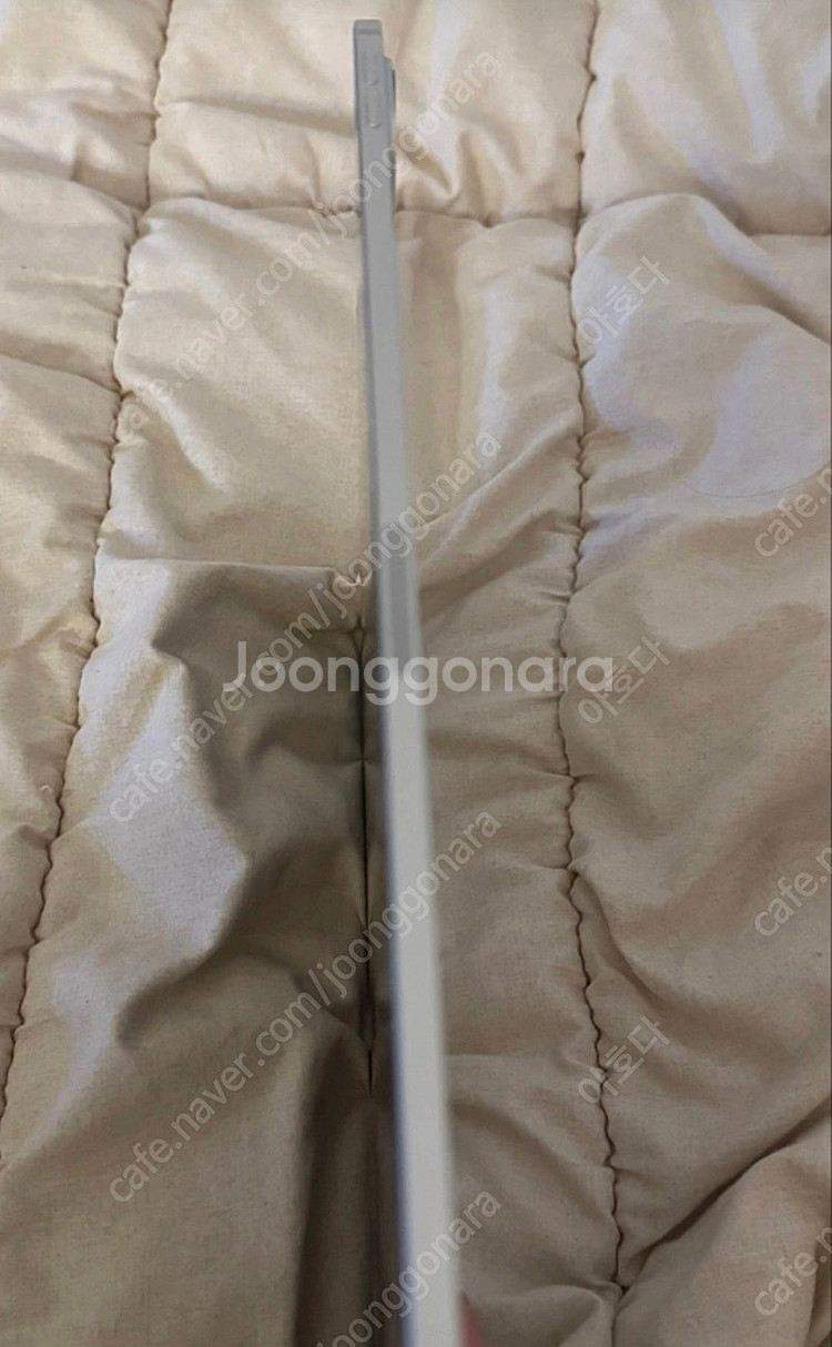아이패드 프로 M4 실버 256GB 셀룰러 13인치--2