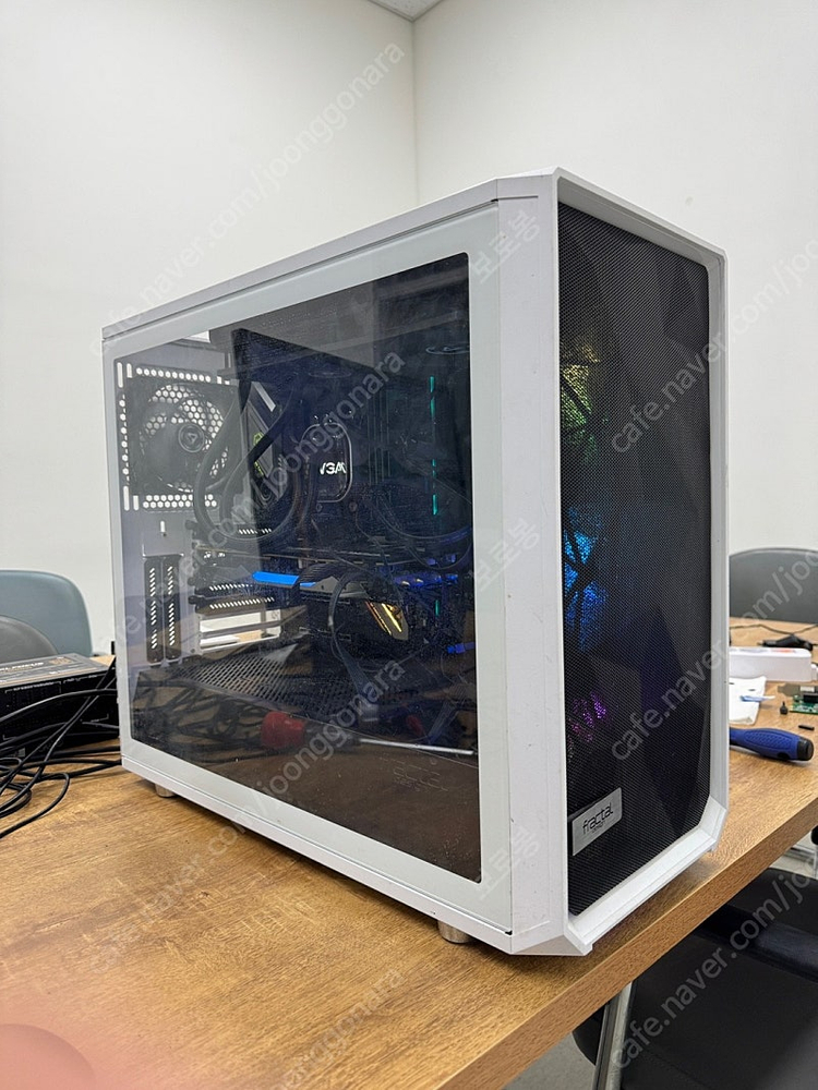 라이젠3950x 64g 1080ti 고사양 게이밍 컴퓨터 본체 팝니다.--4