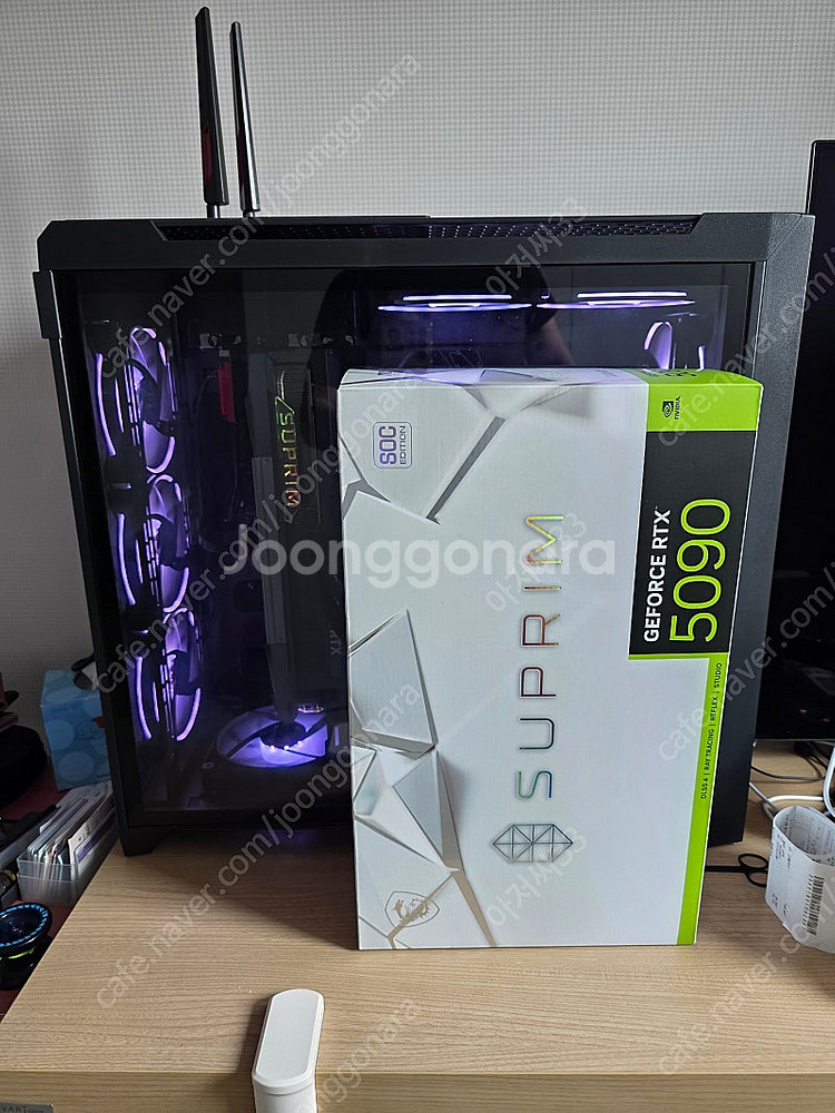 MSI RTX5090 슈프림 팝니다--0