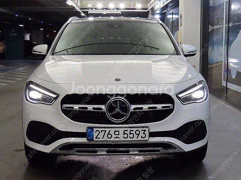 벤츠 GLA 중고 벤츠 GLA클래스 중고 흰색 2021년식 50,920km GLA220 중고자동차--2