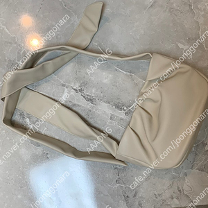 파인드카푸어 리본백 아이보리