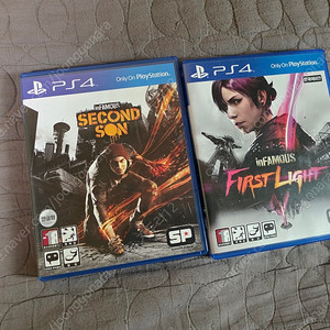 PS4 인퍼머스 시리즈 팝니다.(택배비 포함)