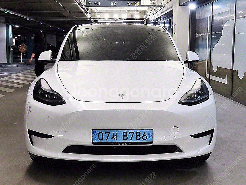 테슬라 모델 Y 중고 흰색 2024년식 34,380km...--2