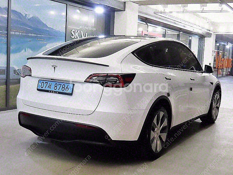 테슬라 모델 Y 중고 흰색 2024년식 34,380km...--4