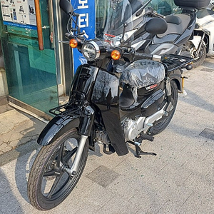 슈퍼커브 25년식 블랙