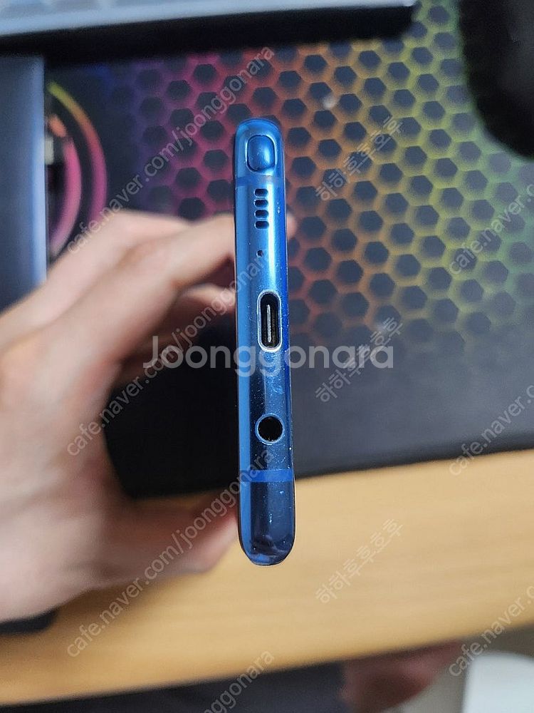 노트8. KT. 블루. 64g 상태 괜찮은 편입니다.--3