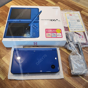 닌텐도 DSi LL 블루 박스셋 (45만) / 닌텐도 DSi LL 와인 레드 박스셋 (45만)