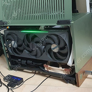 GIGABYTE 지포스 RTX 5070 Ti EAGLE OC SFF D7 16GB (피씨디렉트) 판매합니다.