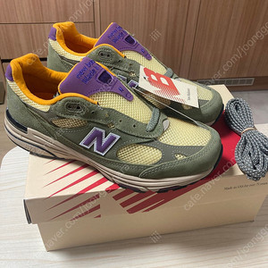 뉴발란스 993 USA 올리브 265 사이즈 . 990 991 992