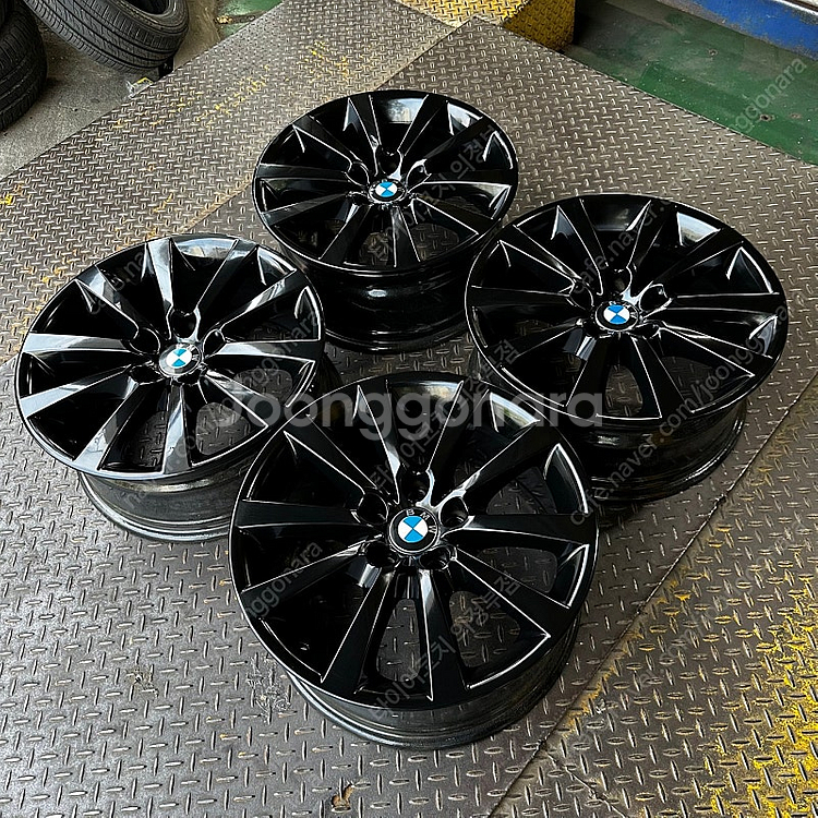18인치 BMW F10 5시리즈 528i 유광블랙 순정...--1