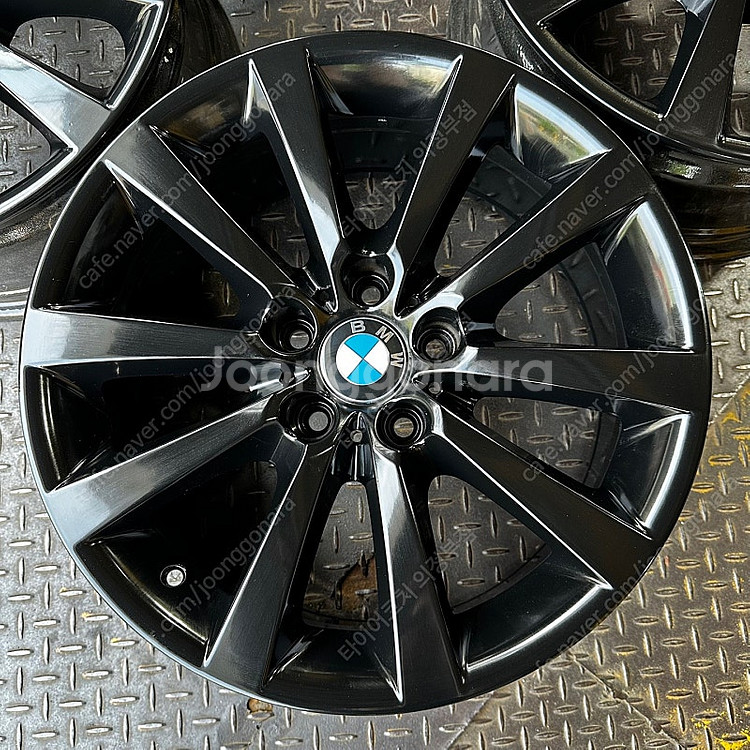 18인치 BMW F10 5시리즈 528i 유광블랙 순정...--2