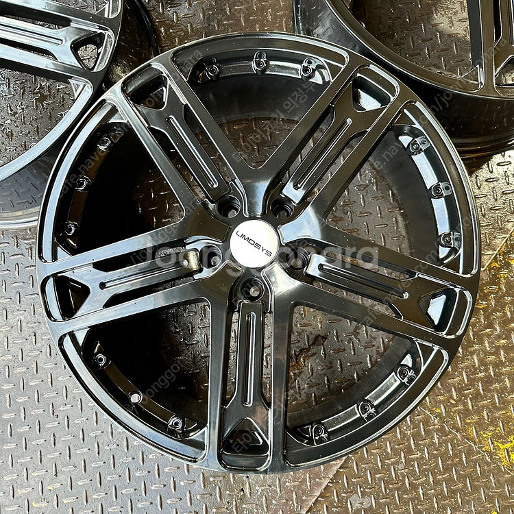 22인치 리모시스 RS600 유광블랙 PCD120 랜드...--2