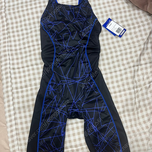 (새상품) 토네이도 5부 수영복 (95-100 XL)