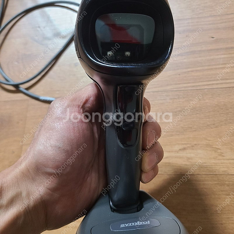 모토로라 하이브리드 바코드리더기 DS9808--1