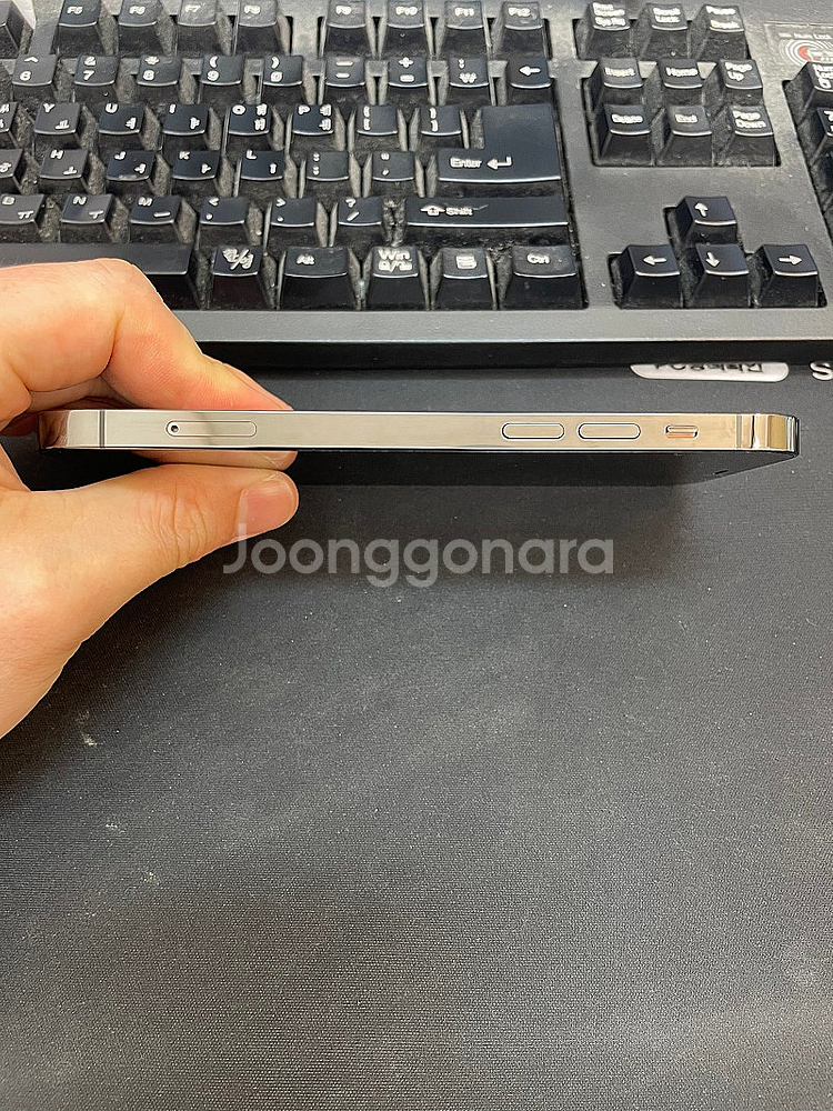 아이폰12프로 블랙 128GB 상태좋은 중고40만팝니다...--6