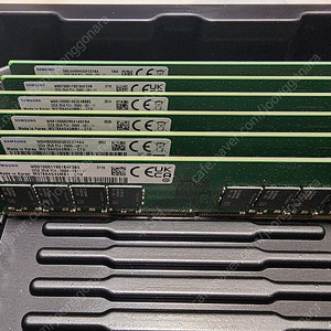 삼성램 ddr4 32g 32gb 램 팝니다.