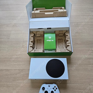 xbox series s 팝니다