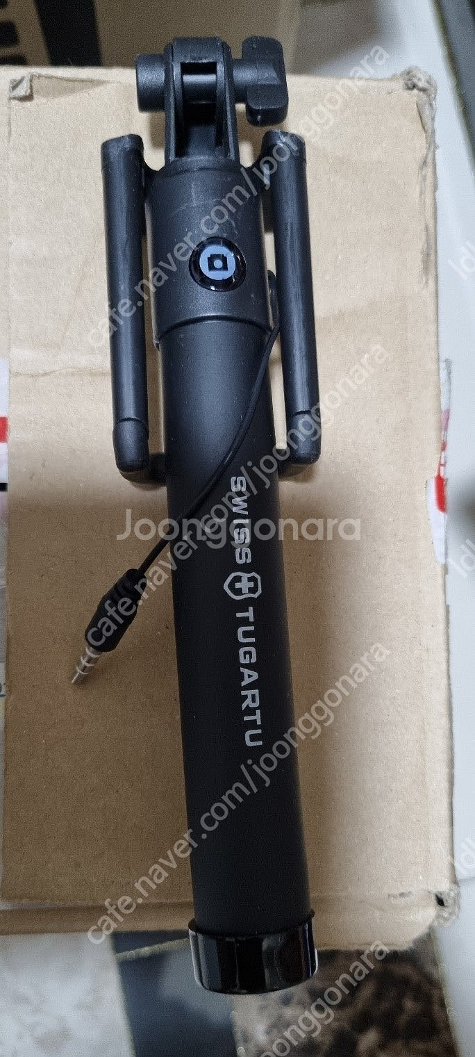 셀카봉 새제품 택포 6000원--0