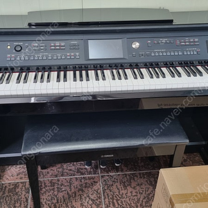 야마하디지털피아노 CVP-605