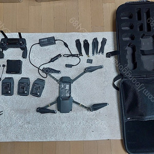 DJI 매빅 프로 1 풀세트 (배터리 3개) 판매합니다.