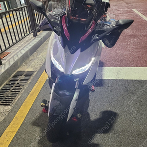 Xmax300