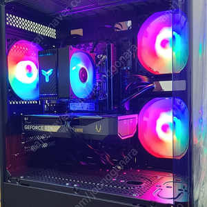 RTX5060 / I5 14400F 32G 1TB 컴퓨터본체 팝니다.