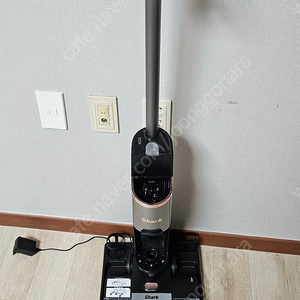 샤크 하이드로백 물걸레청소기 WD210KR