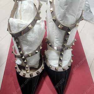 정품 발렌티노 페이던트 가죽 펌프스38.5(새상품)