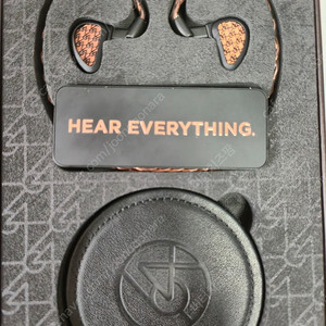 64오디오 solo 솔로 이어폰 팝니다. 주말특가!!