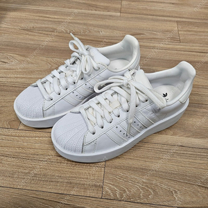 (실착한 새상품) adidas 아디다스 슈퍼스타 볼드 W 220(5사이즈) 220~225사이 올흰색