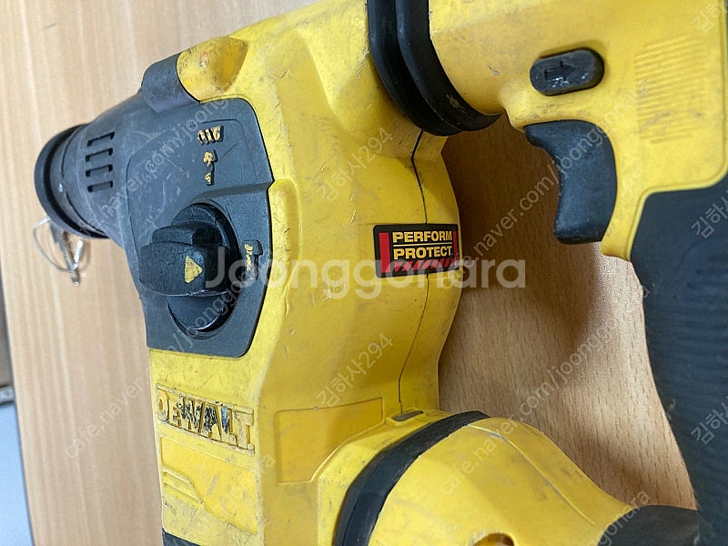 디월트 DCH333 충전 햄머 드릴 60V MAX 베어툴--2