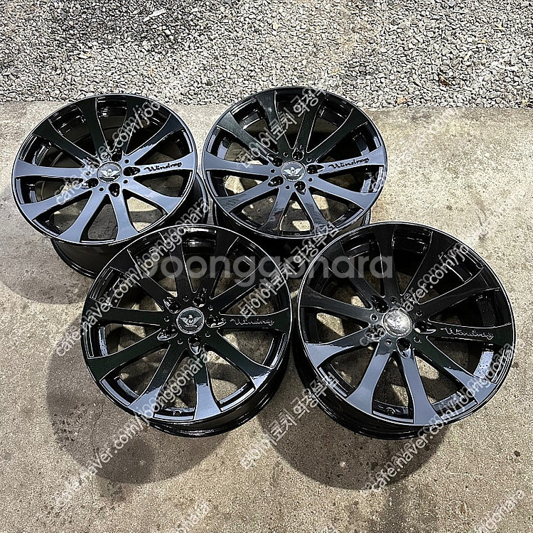 18인치 마르셀로 유광블랙 중고휠 PCD105 1대분--0