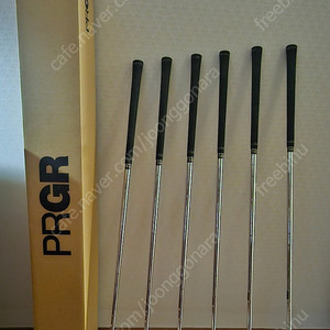PRGR 01 아이언세트 (5~P) NS950 S 스틸 남성용 아이언 세트입니다