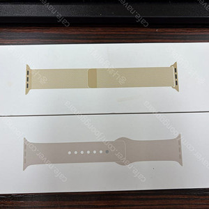 애플워치 스트랩 45mm 팝니다(밀레니즈 루프, 스포츠 밴드). 상태 좋습니다.