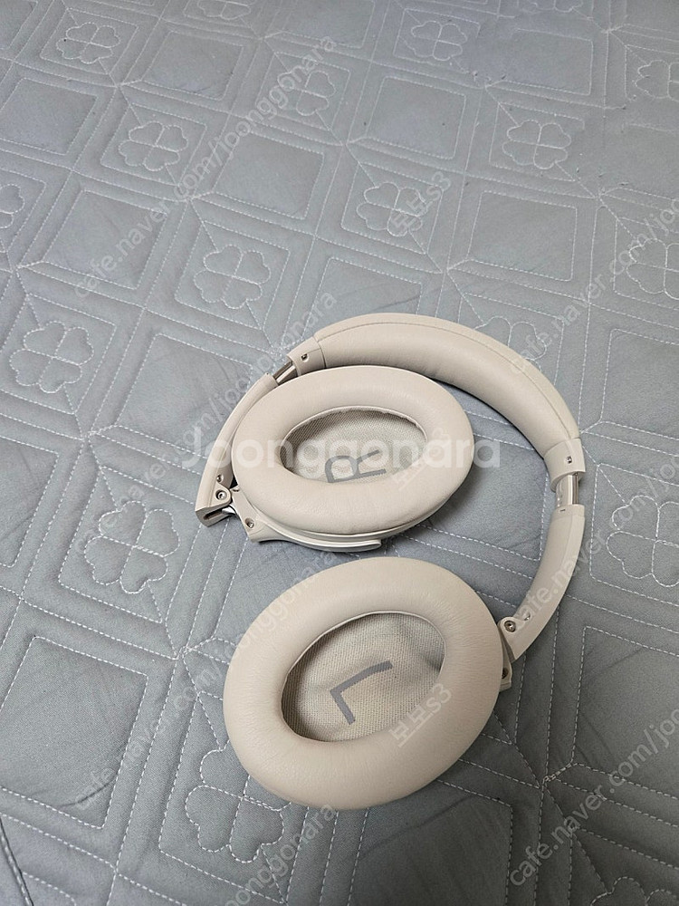 보스 QC45 스모크화이트 S급--1