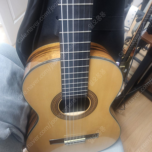 이성국 수제 클래식 기타 팝니다.(35호)